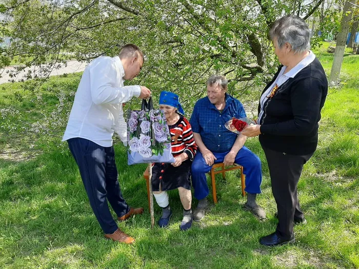 8fb8f636-8b18-4d17-8e12-11b251451d95