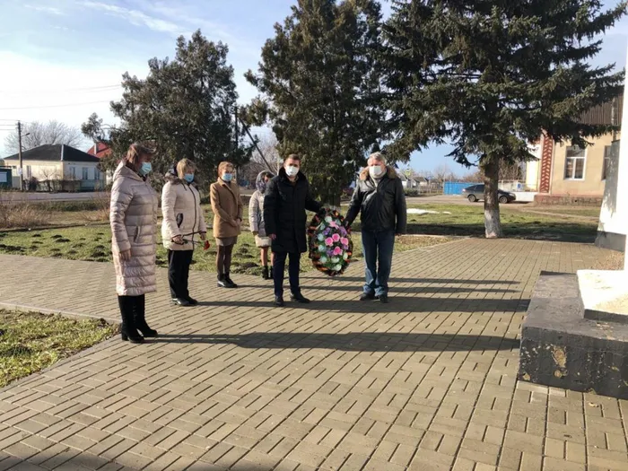 ED6AA75A-F897-4165-A8F1-A7F010419326